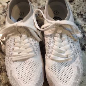 Chasse Cheer flyer shoes like new!!